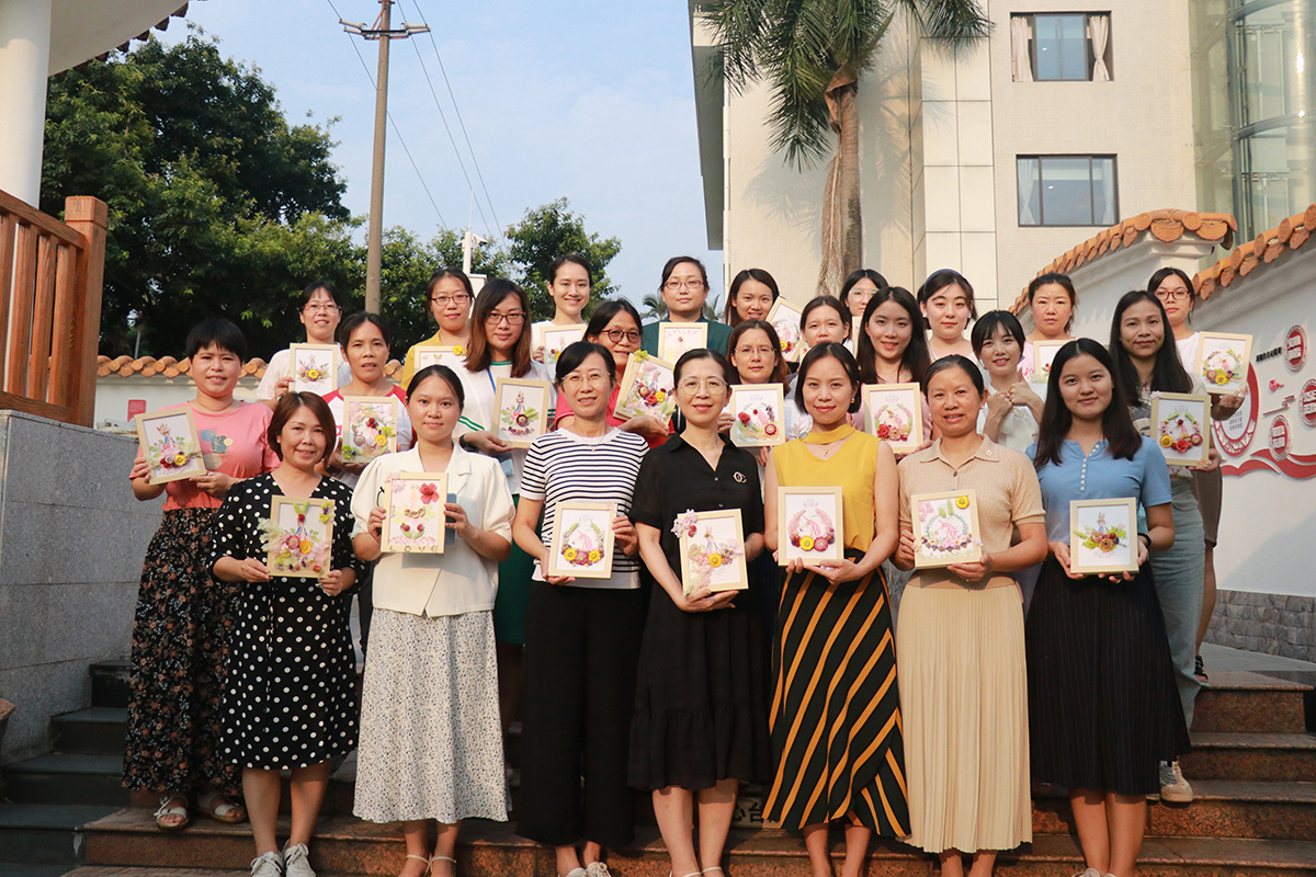 定格美丽，永生花DIY ——总厂工会举办“喜迎二十大 花漾向未来” 手工系列活动（二）